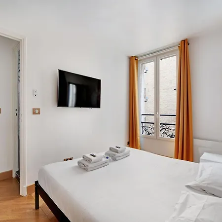 Apartment Appt Parisien 2bdr 4 P Long Balcony - Auteuil