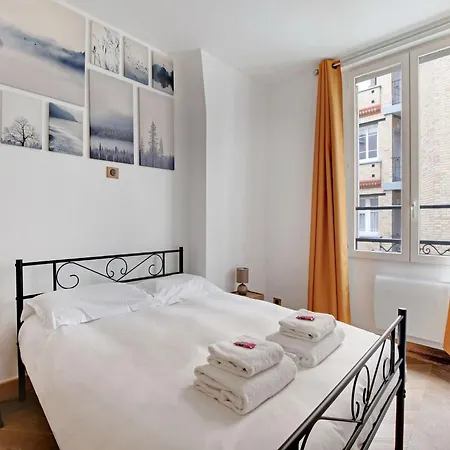 Appt Parisien 2bdr 4 P Long Balcony - Auteuil Appartamento Parigi