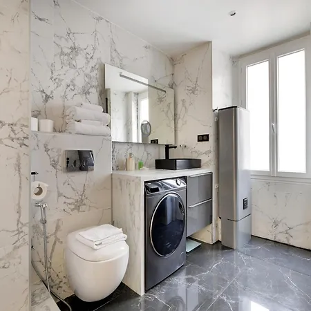 Appt Parisien 2bdr 4 P Long Balcony - Auteuil Parigi